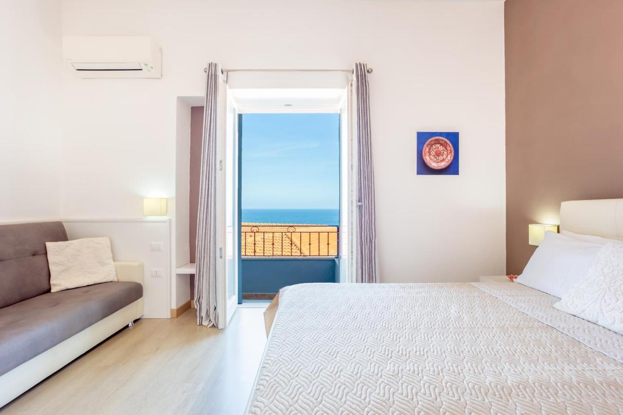 Moderno Con Vista Mare